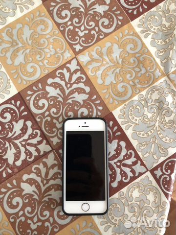 Телефон iPhone