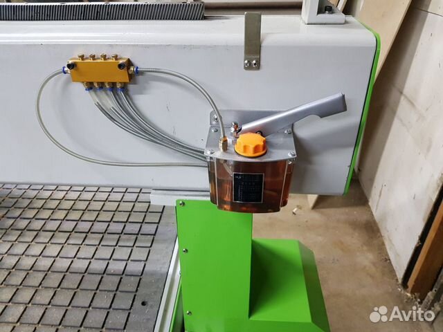 Фрезерный станок с чпу 2030 с вакуумным насосом