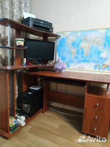 Компьютерный стол
