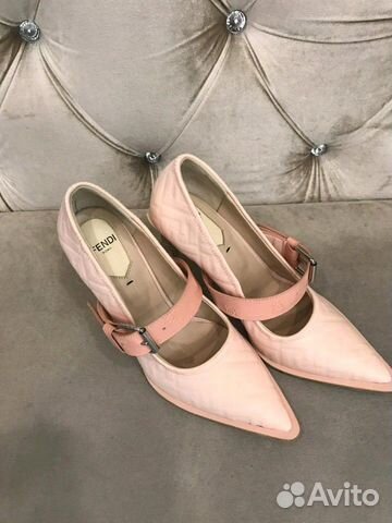 Туфли слингбэки Fendi Мэри Джейн с логотипом FF Туфли слингбэки Fendi Мэри Джейн с логотипом FF