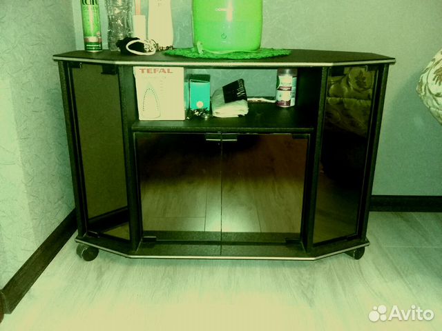 Тумба под телевизор Тумба под телевизор