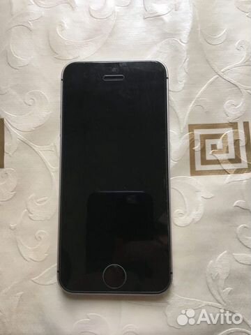 Телефон iPhone Телефон iPhone