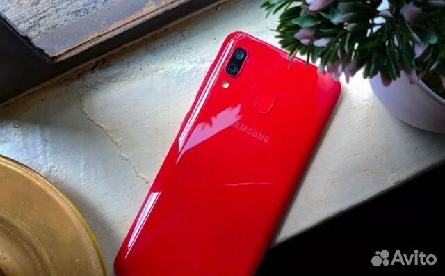 Samsung A01,2/16 gb,red,новый Samsung A01,2/16 gb,red,новый