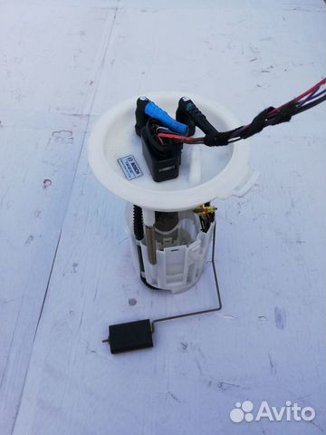 Бензонасос Фольксваген Джетта 6 в сборе