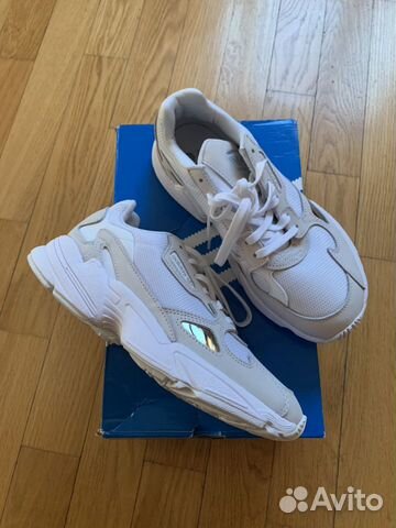 Кроссовки Falcon Adidas, 37 размер Кроссовки Falcon Adidas, 37 размер