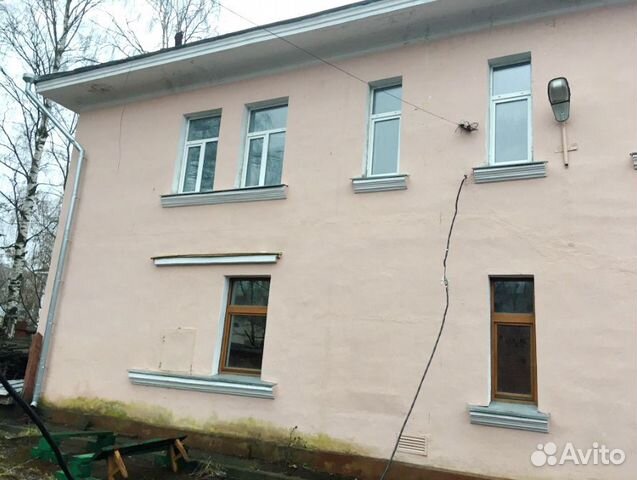 Помещения 686.6 м² + Участок 1705 м² Помещения 686.6 м² + Участок 1705 м²