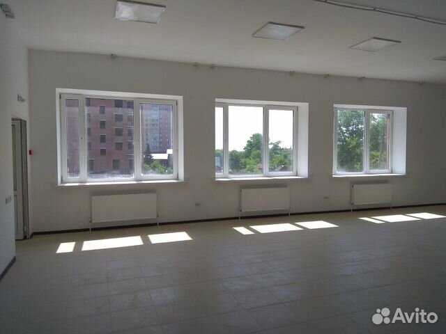 Магазин-склад, производство, офис 200,400 и 630 м² Магазин-склад, производство, офис 200,400 и 630 м²