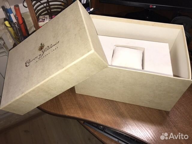 Нарядная коробка из под часов Нарядная коробка из под часов