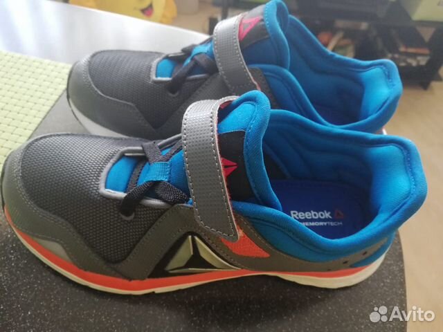 Новые кроссовки Reebok для детей 34 размер Новые кроссовки Reebok для детей 34 размер