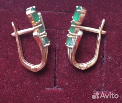 Серьги с изумрудами