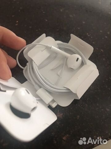 Наушники iPhone оригинал новые Наушники iPhone оригинал новые