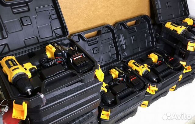 Шуруповерт Dewalt шуруповерт-дрель аккумуляторный Шуруповерт Dewalt шуруповерт-дрель аккумуляторный