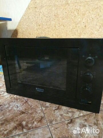 Микроволновая печь Hotpoint Ariston