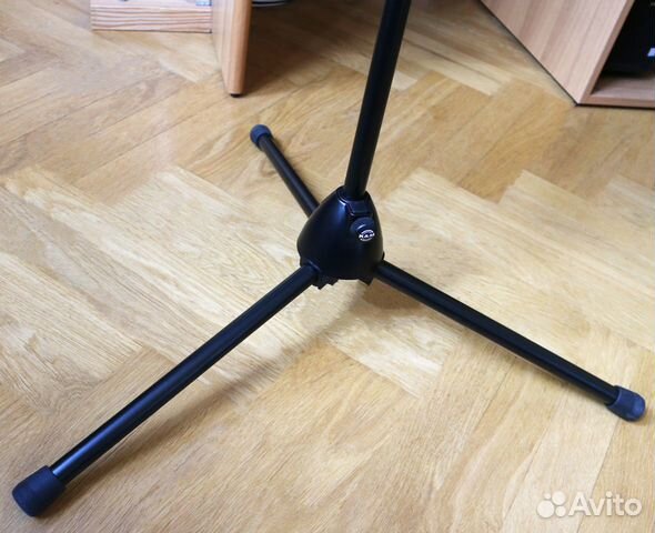 Konig & Meyer 21070-300-55 Микрофонная стойка
