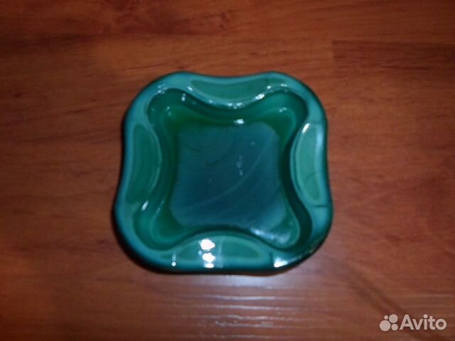 Зеленое малахитовое стекло пепельница 70-е