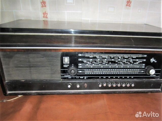 Радиола сетевая ламповая Урал-111
