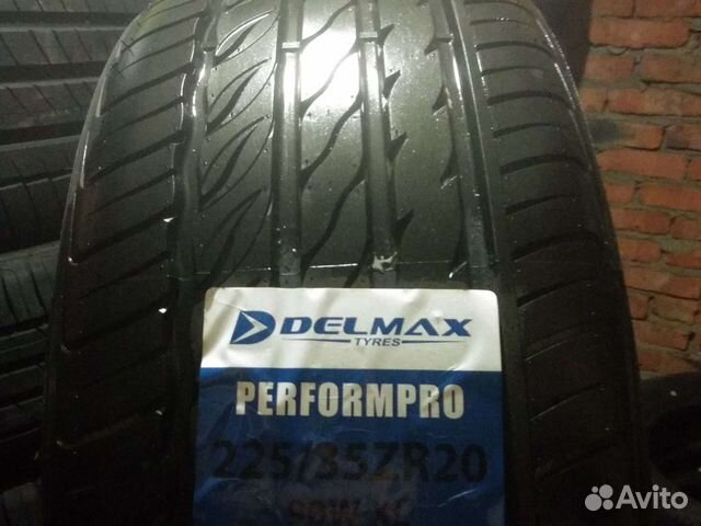 Delmax PerformPro 225/35 R20 90W