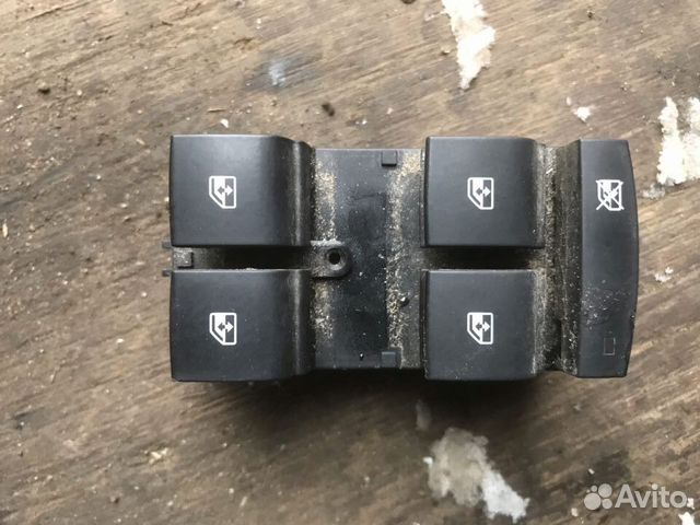 Блок управления стеклоподъемниками Chevrolet Cruze