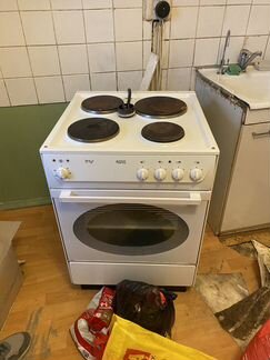 Продам электрическую плиту