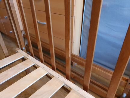 Кроватка с маятником Можга