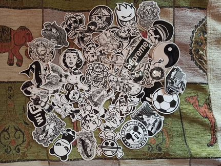 Наклейки стикербомбинг