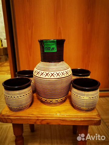 Кувшин со стаканами