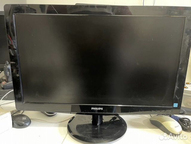 Монитор Philips 226v3l