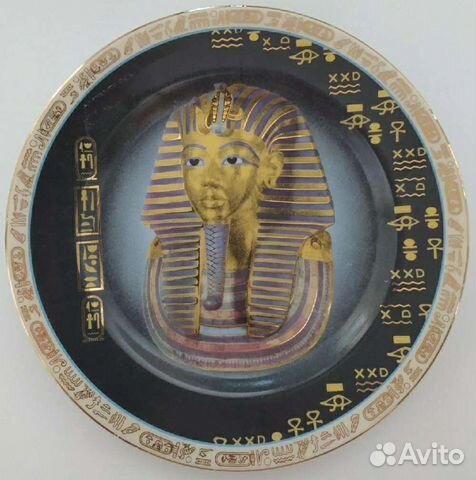 Настенная тарелка