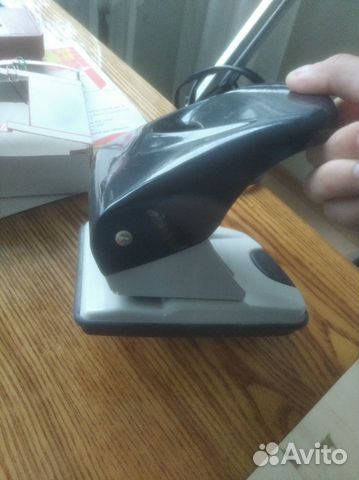 Дырокол большой