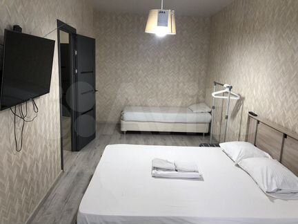 2-к. квартира, 50 м², 1/9 эт.