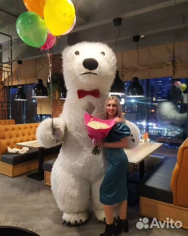 Белый мишка поздраление. Аэромедведь 2.6м
