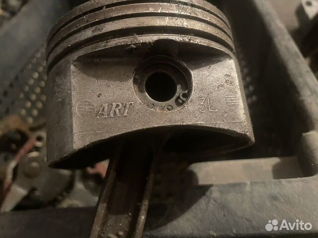 Поршень с шатуном Mitsubishi 6g74 GDI 3.5