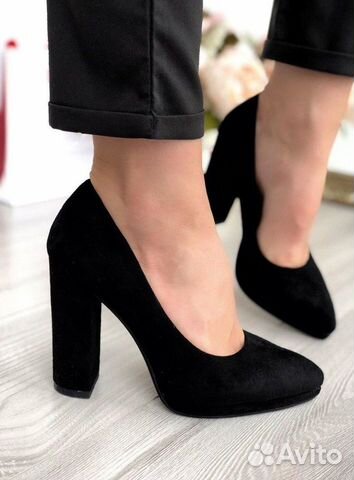 Туфли черные замшевые на шпильке
