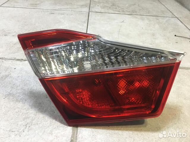 Фонарь задний внутренний левый Toyota Camry ASV50
