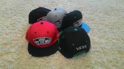 Бейсболка Vans