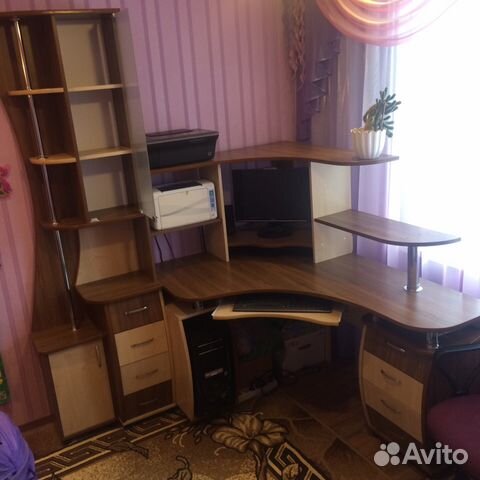 Компьютерный стол угловой