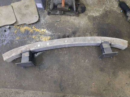 Усилитель заднего бампера от Mercedes ML