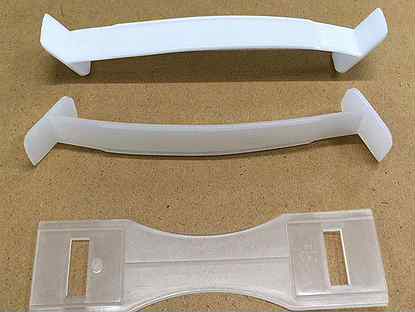 Пластиковые ручки для ящика. Adam hall ручка портфельная. Пластиковая ручка для коробки. Ящик с ручкой пластиковый. Ручка мебельная скоба пластик globus.