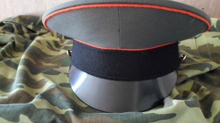 Фуражка военная офицерская б/у 57 размер