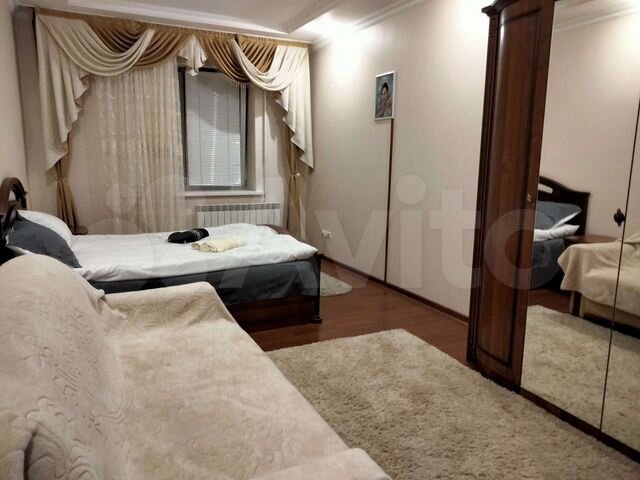 2-к. квартира, 70 м², 1/6 эт.