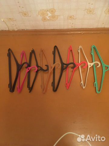 Вешалки-плечики для одежды