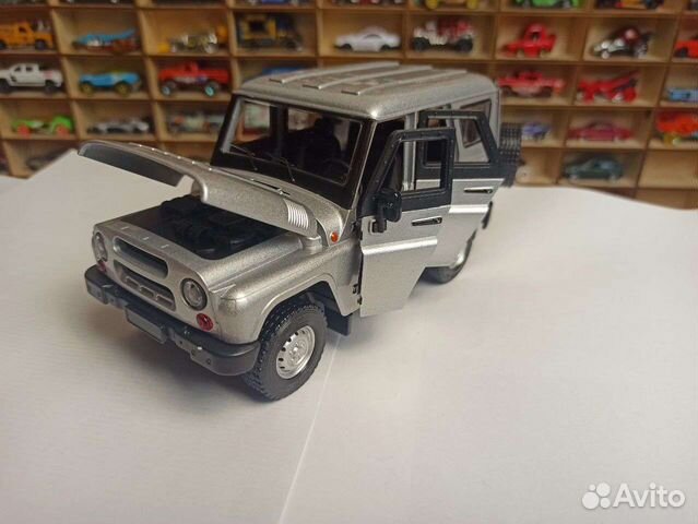 Металлическая машинка УАЗ хантер