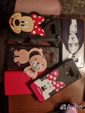 Чехлы на телефон