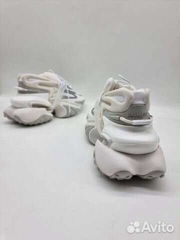 Кроссовки balmain