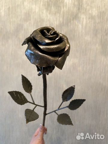 Кованая роза