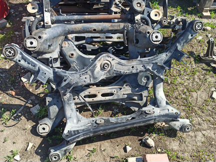 Задний подрамник Audi A7 C7