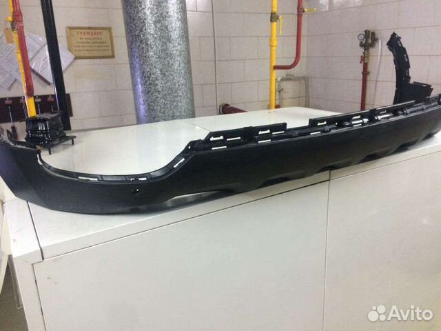 Вставка черная на задний бампер