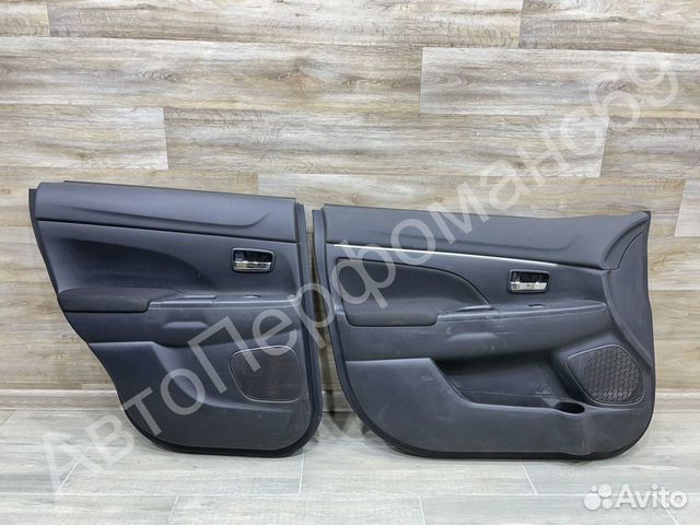 Обшивка двери передняя задняя левая Mitsubishi ASX