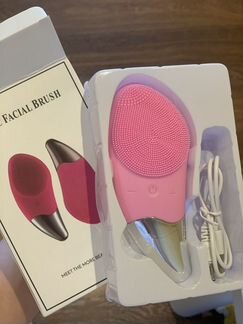 Щеточка для чистки лица