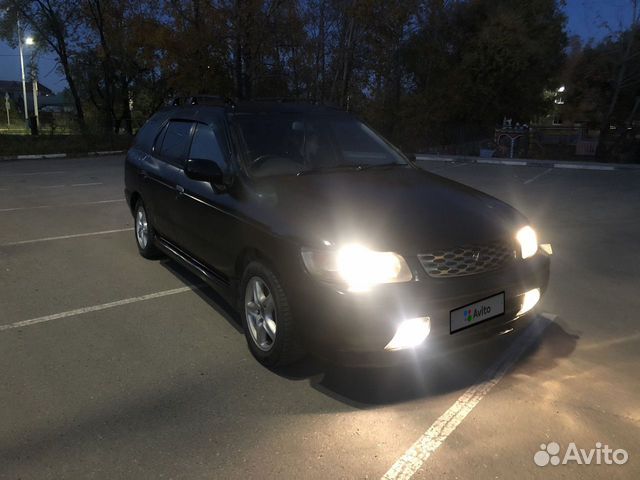Nissan r nessa 2000